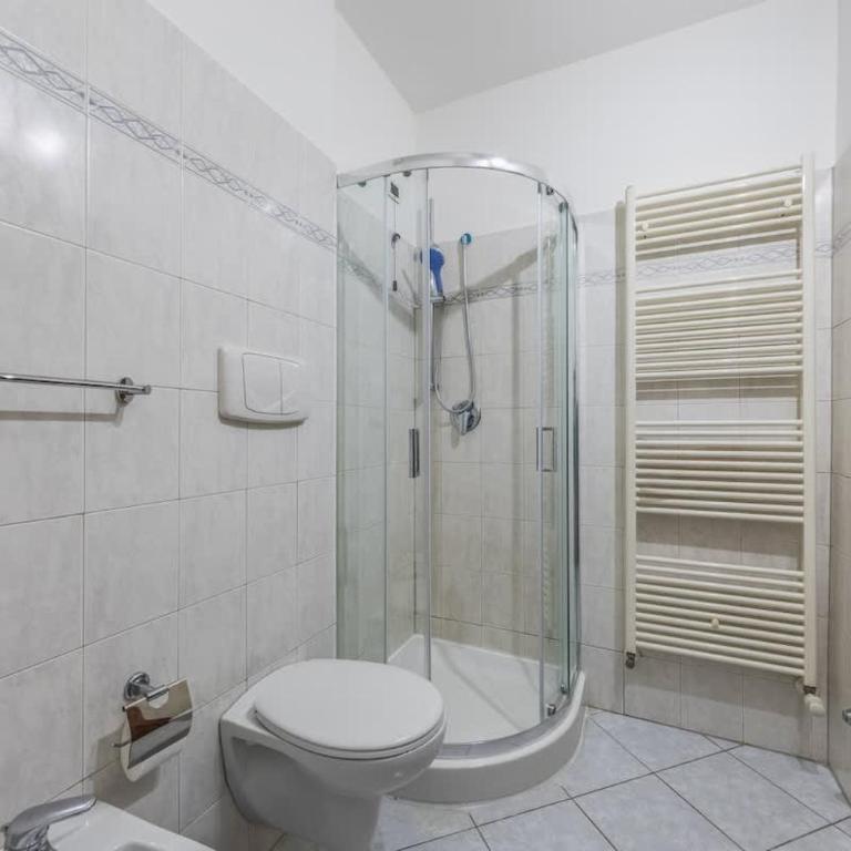 Lumina - Sunny Como Flat with Balcony - Appartement 1 Chambre - 2