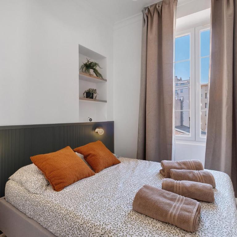 Carré d'Or - Apartment with Shower - 2