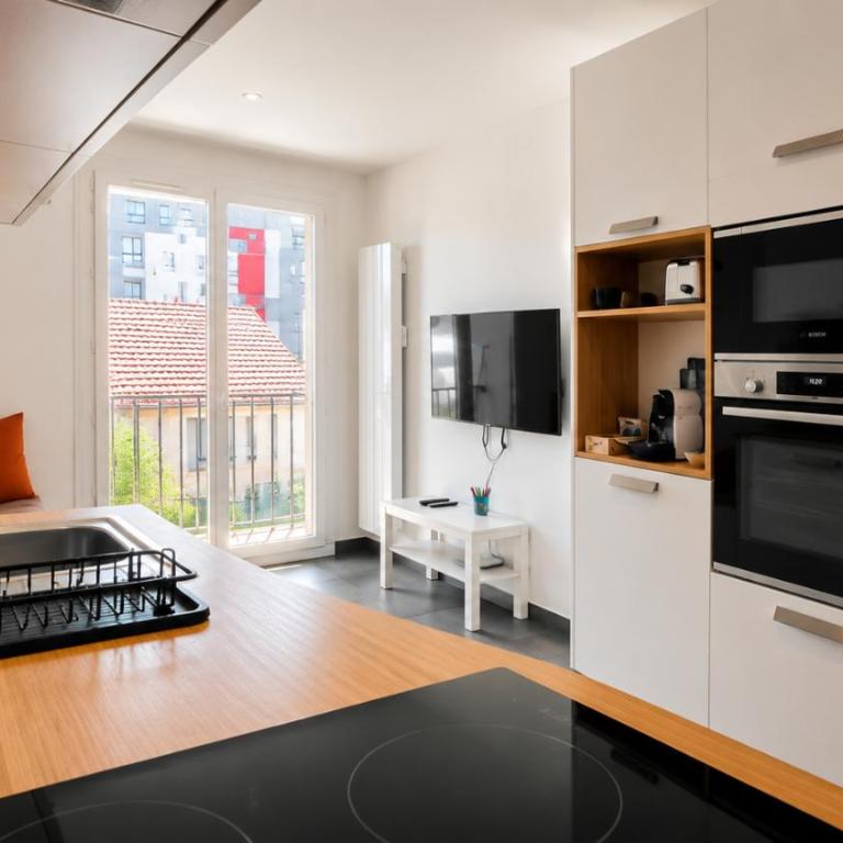 Le Smart & Cosy - Location Logement Entier - 2 Chambres - Parking Gratuit autour de la coproriété -- Wifi Fibre -Gare à 20 min - Apartment mit 2 Schlafzimmern - 6