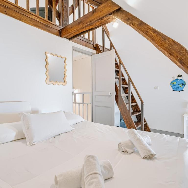 Les Retrouvailles - Centre Ville - Très Calme - Four-Bedroom House - 13