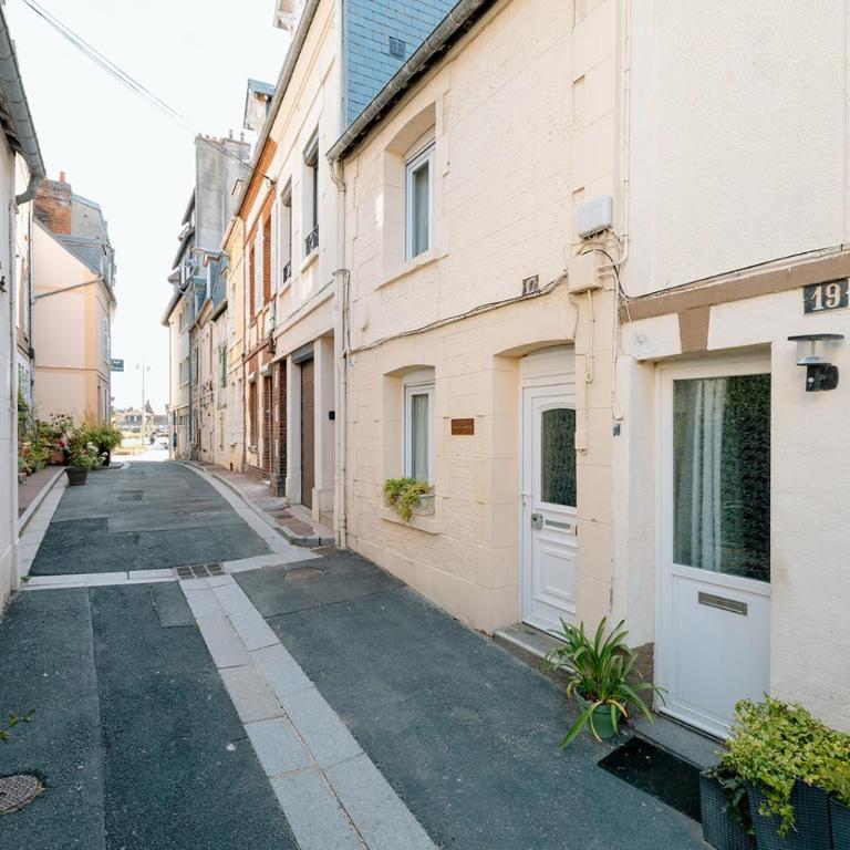 Les Retrouvailles - Centre Ville - Très Calme - Four-Bedroom House - 27