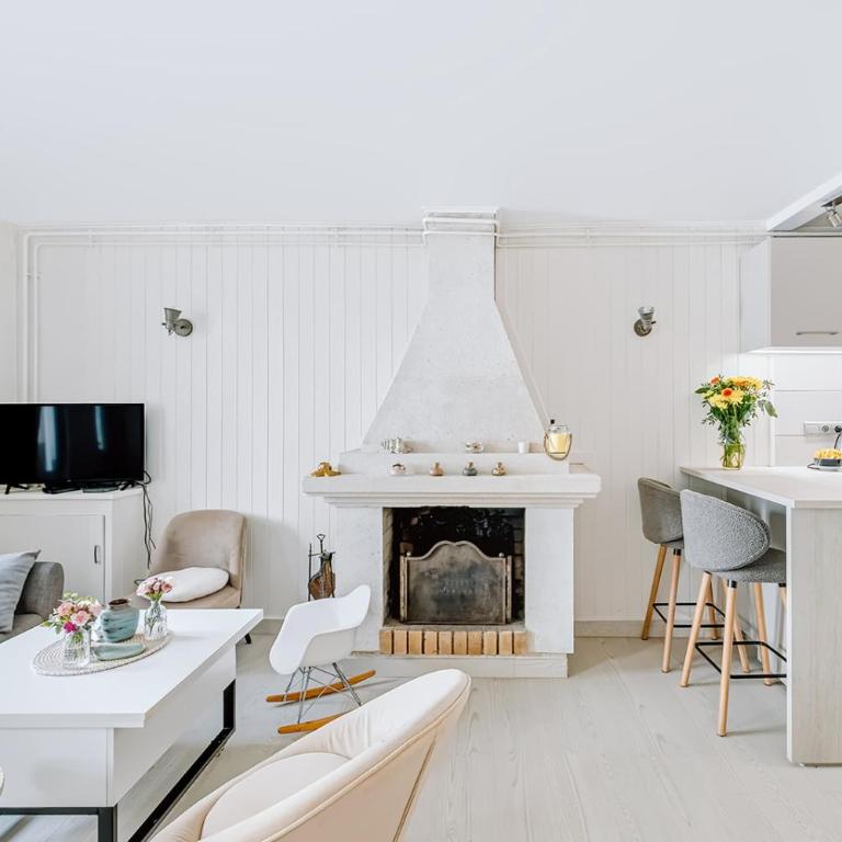 Les Retrouvailles - Centre Ville - Très Calme - Four-Bedroom House - 24