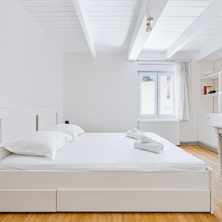 Les Retrouvailles - Centre Ville - Très Calme - Four-Bedroom House - 26