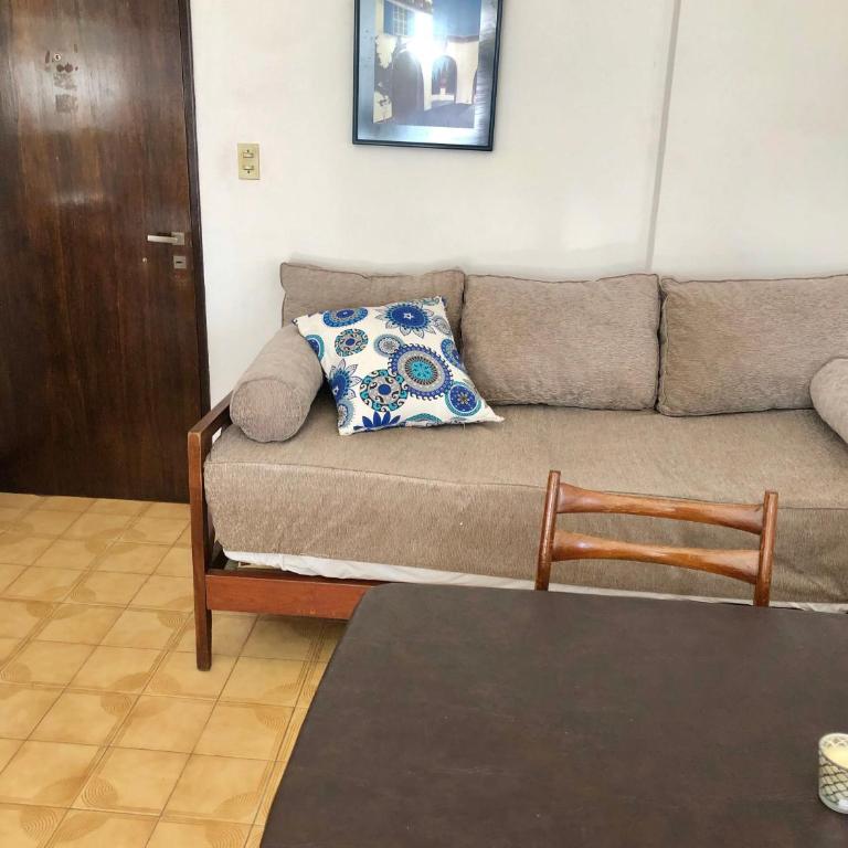 Las Lomitas - One-Bedroom Apartment - 10