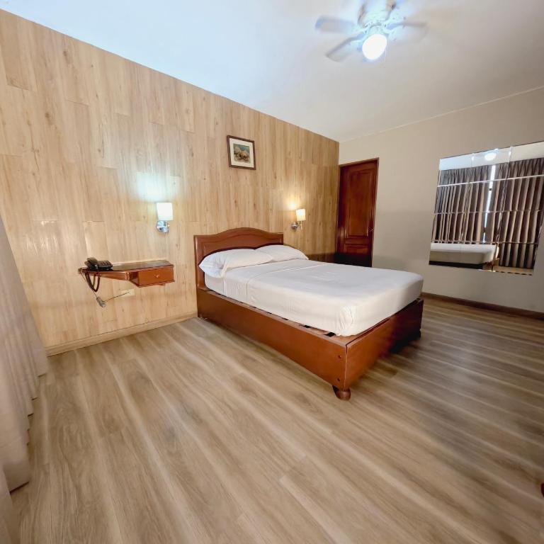 Hotel Asturias Inn - Double Room - 16