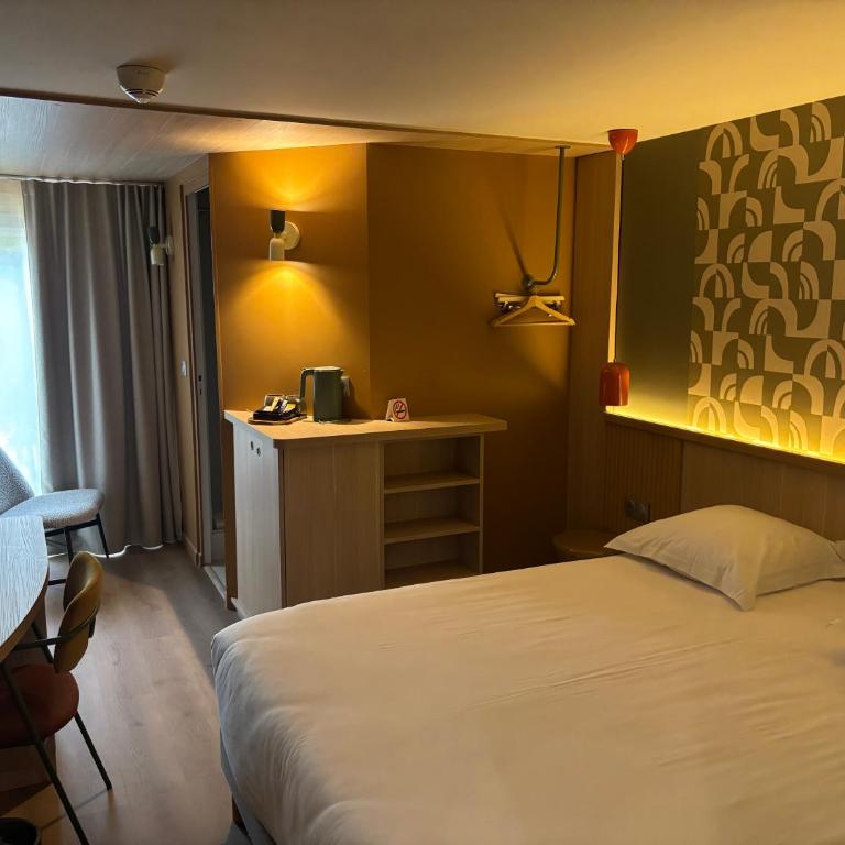Green Hôtels Poitiers - Chambre Familiale (4 Adultes) - 2