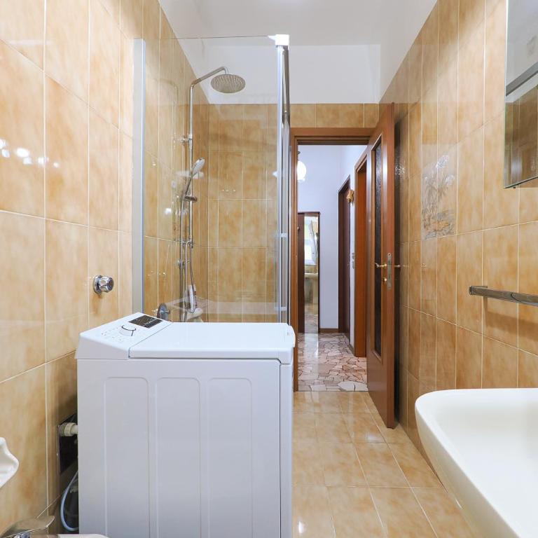 PrimoPiano - Caterina da Forlì - Appartamento con 1 Camera da Letto e Balcone - 23