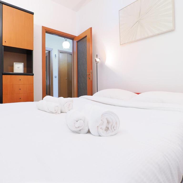 PrimoPiano - Caterina da Forlì - Appartamento con 1 Camera da Letto e Balcone - 40