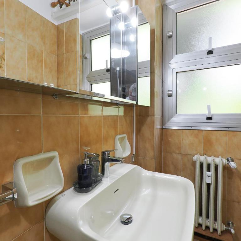 PrimoPiano - Caterina da Forlì - Appartamento con 1 Camera da Letto e Balcone - 44