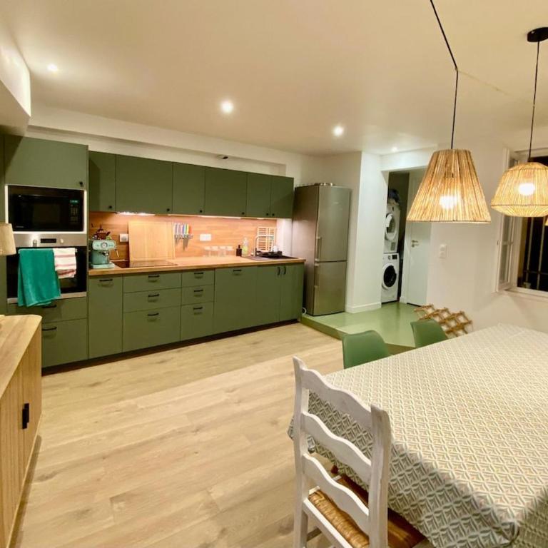 Cosy spacious apartment with AC - Appartement 3 Chambres - 13