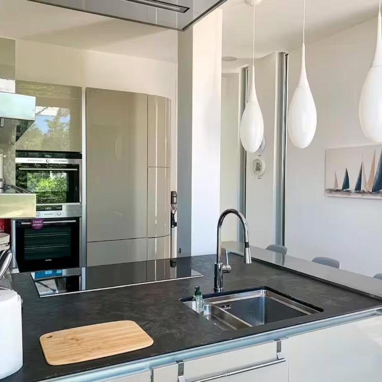 Super Cannes, 6-bedroom villa, sea view - Villa 1 Chambre - 3