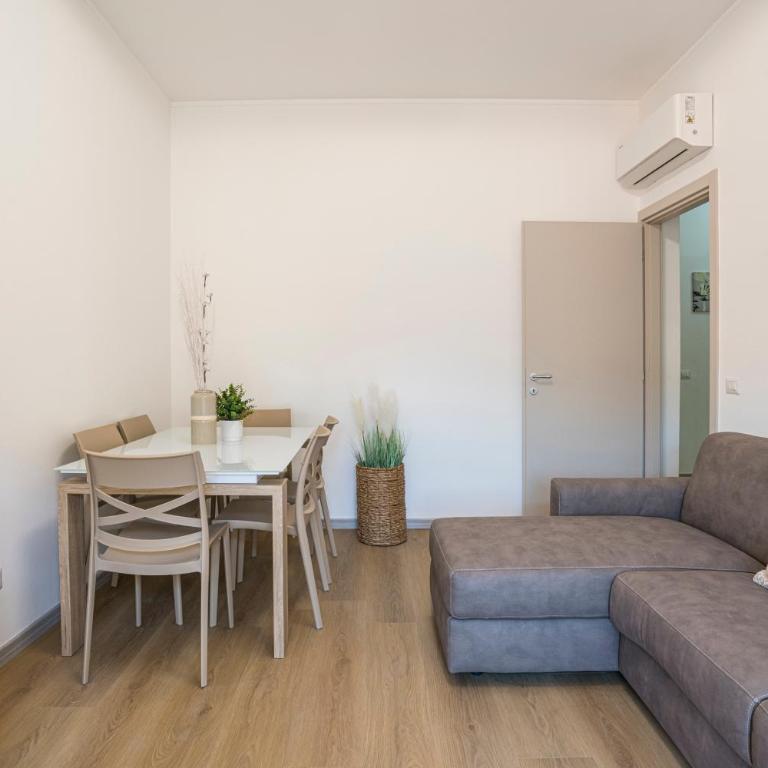 GuestHost - Lovely & Comfy Apartments in Como - Appartamento con 2 Camere da Letto - 5
