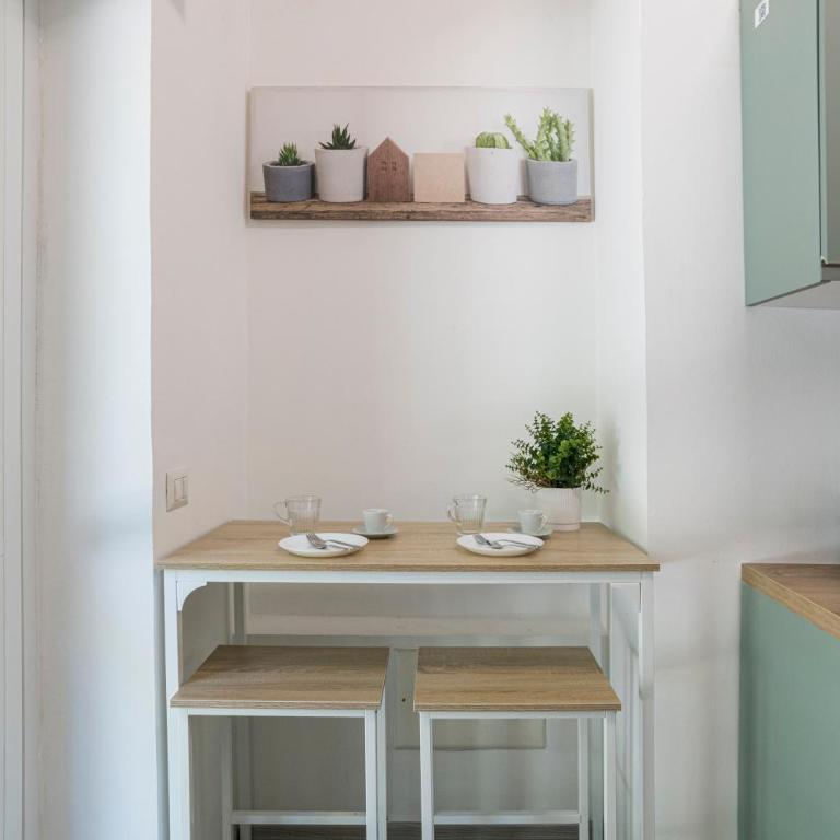GuestHost - Lovely & Comfy Apartments in Como - Appartamento con 2 Camere da Letto - 22