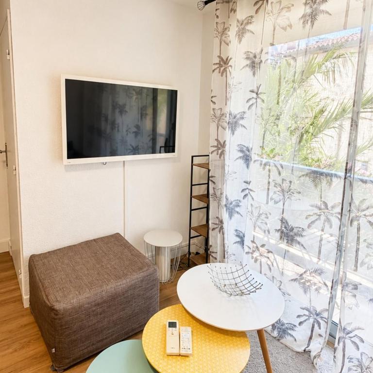 Charmant T2 climatisé au cœur du Canal Royal - Appartement 1 Chambre avec Balcon - 6