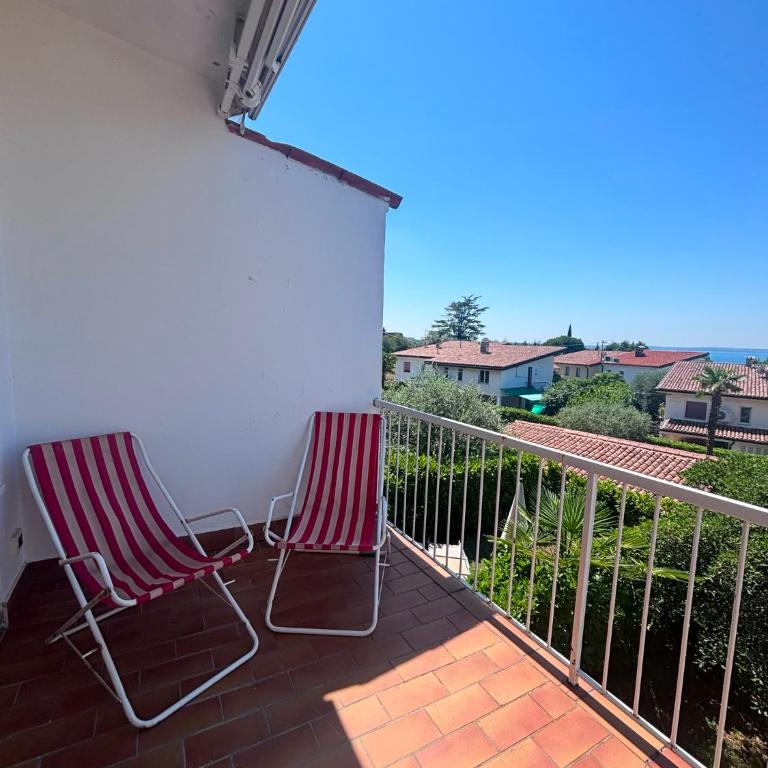 Ferdrago - Balcone vista lago con Parcheggio coperto - Apartamento de 1 dormitorio - 12