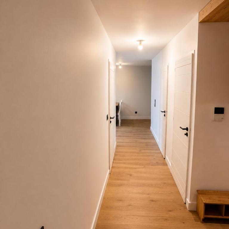 Appartement for 6 to 8 people - Three-Bedroom Apartment with Balcony - 6