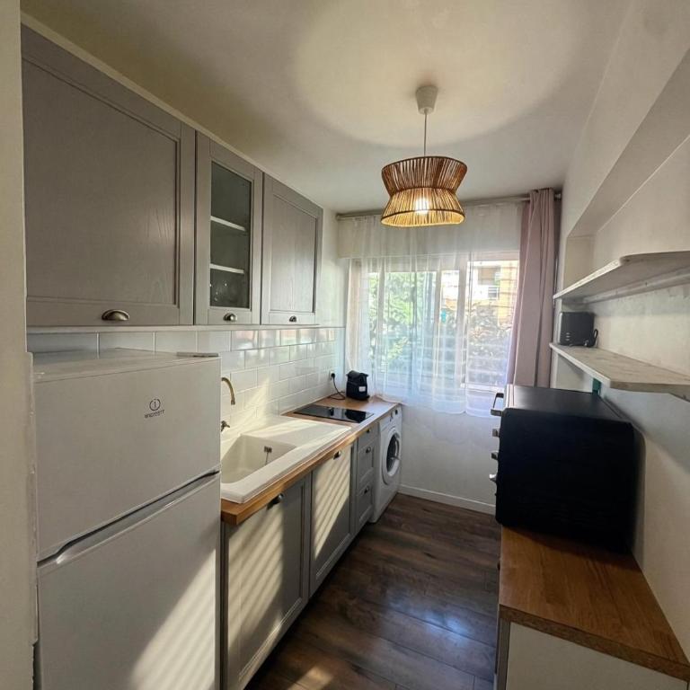 Spacieux 2 pièces proche des plages avec parking - Appartamento con 1 Camera da Letto - 12