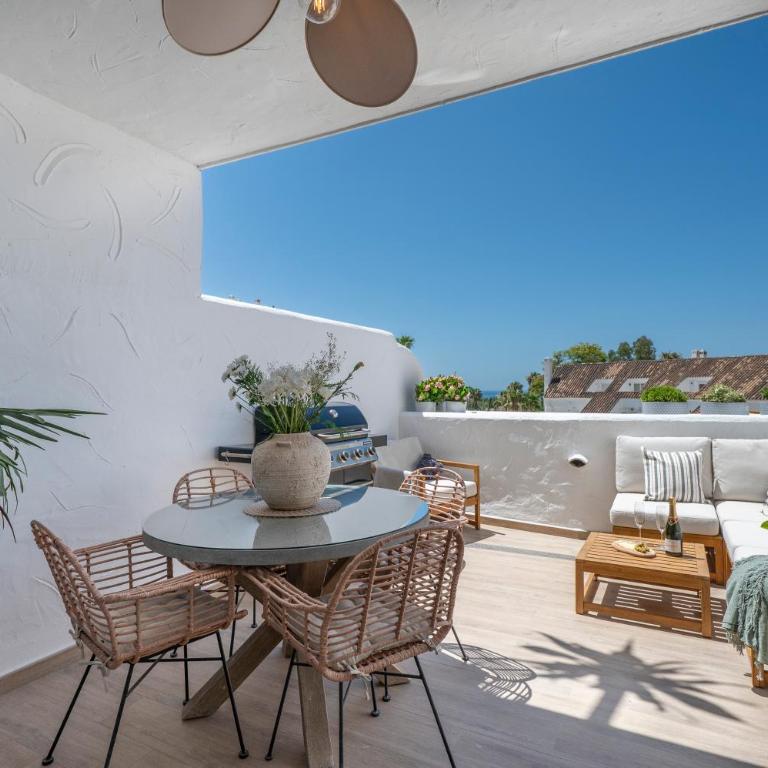 Luxury 2BR Apartment near Puerto Banús w Sea Views - Apartamento Deluxe de 2 dormitorios con vistas al mar - 2