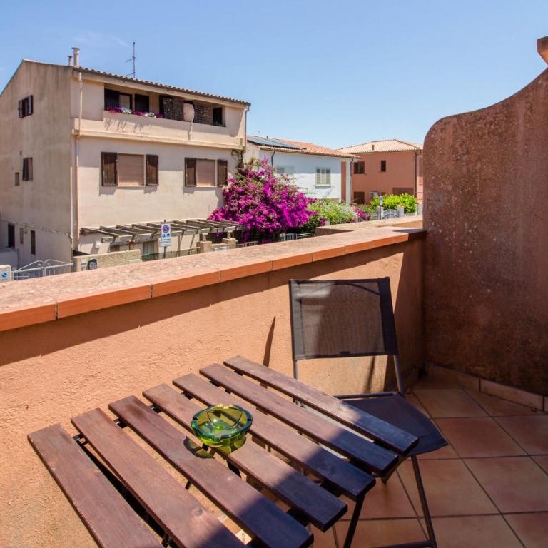 GuestHost - Palau Comfy Flat with Balcony - Appartamento con 2 Camere da Letto - 14