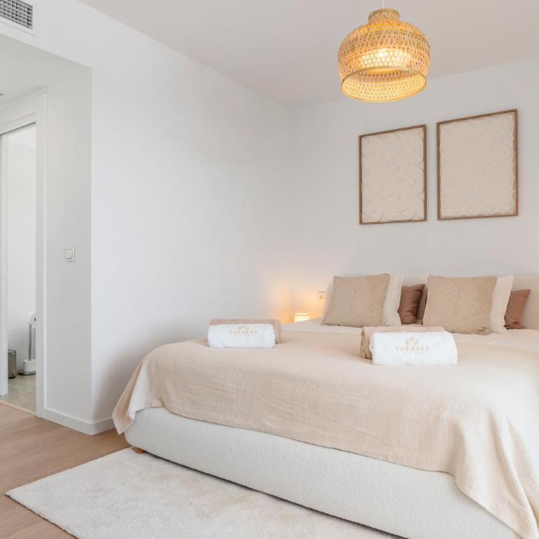 Casa Luna - Two-Bedroom Apartment with Balcony and Sea View - 12