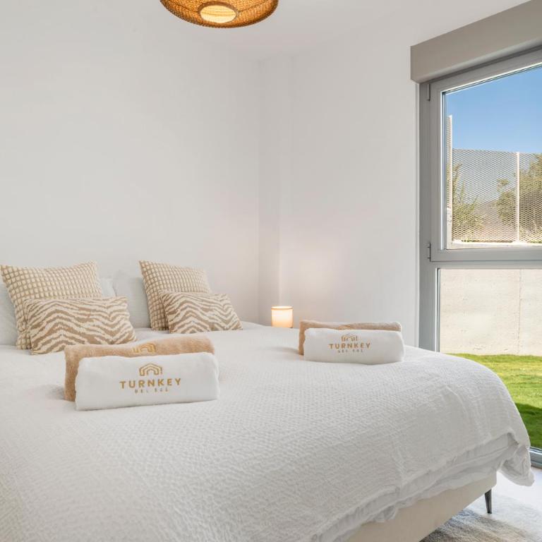 Casa Luna - Two-Bedroom Apartment with Balcony and Sea View - 16