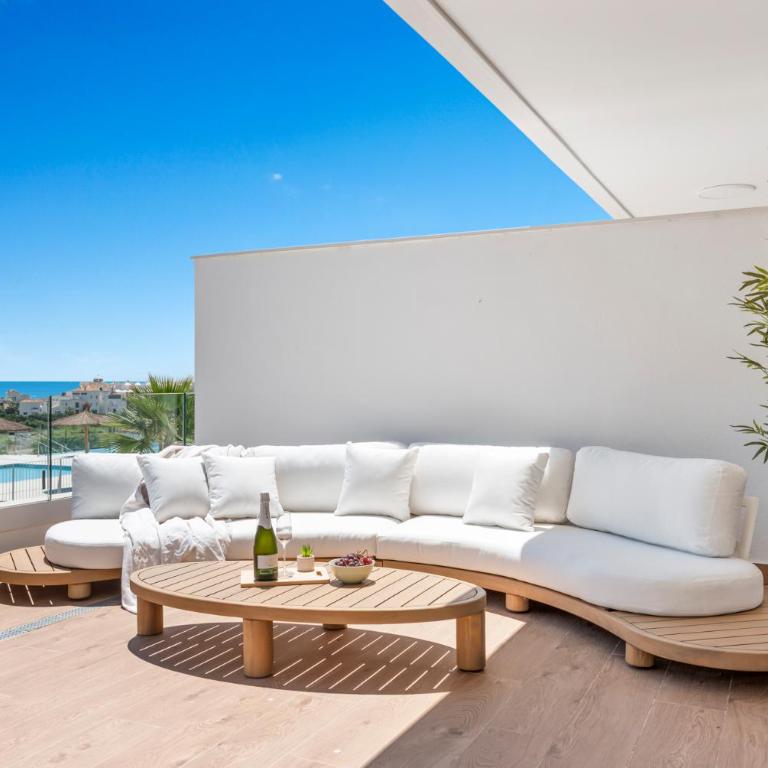 Casa Luna - Two-Bedroom Apartment with Balcony and Sea View - 19