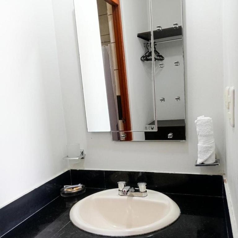 Regency Plaza Hotel - Standard Double Room - 2