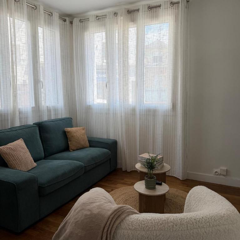Casa Reina -Cozy & Bright - Close to center - Two-Bedroom Apartment - 1