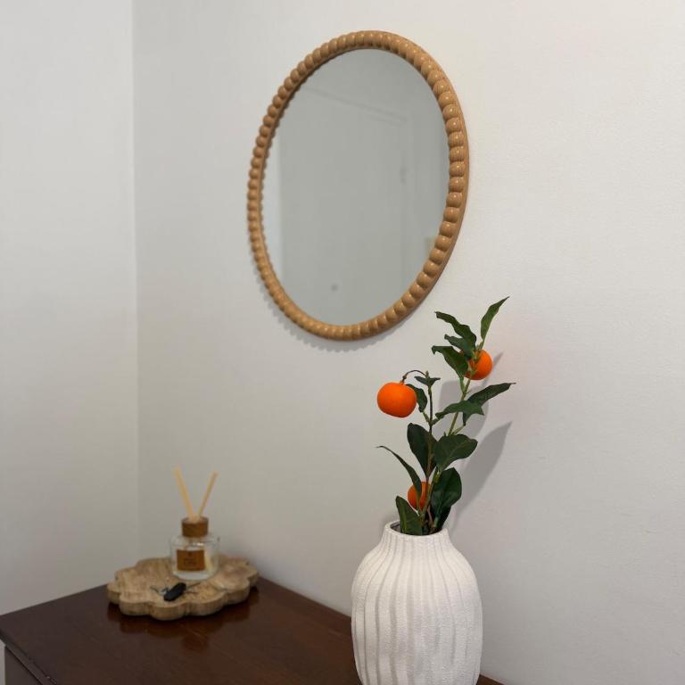 Casa Reina -Cozy & Bright - Close to center - Two-Bedroom Apartment - 4