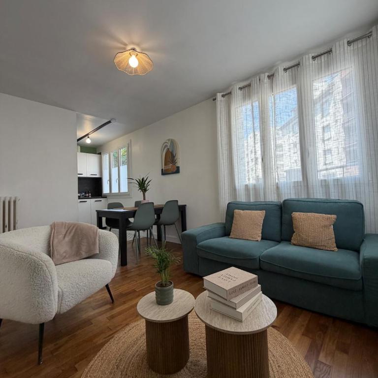 Casa Reina -Cozy & Bright - Close to center - Two-Bedroom Apartment - 8