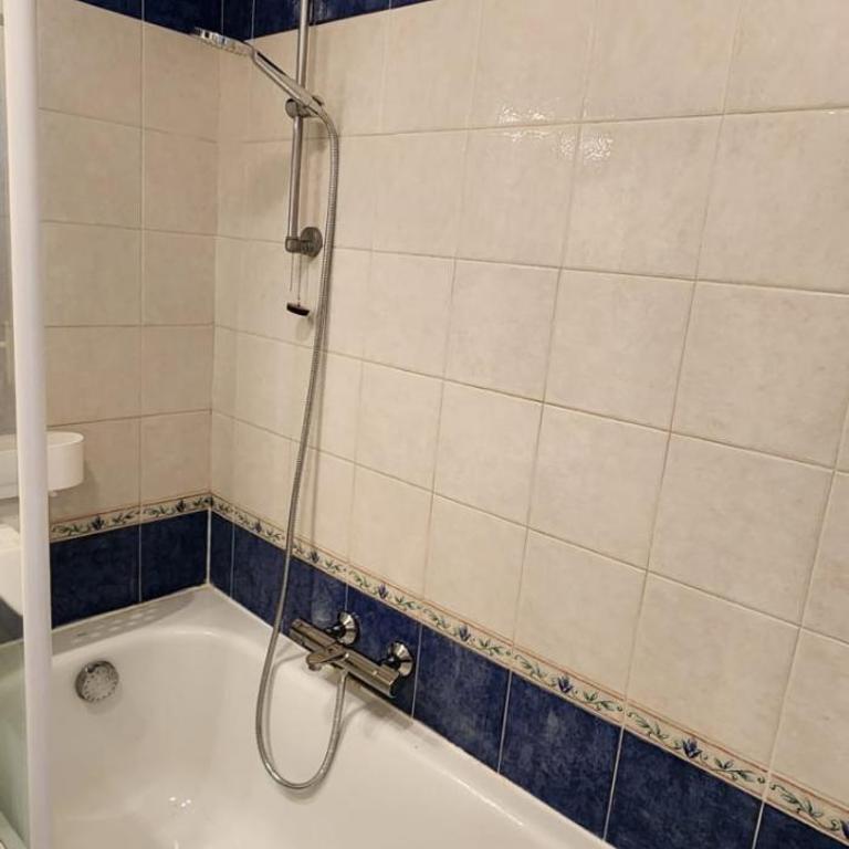 Appartement familial avec vue mer et piscine - Appartement - 8