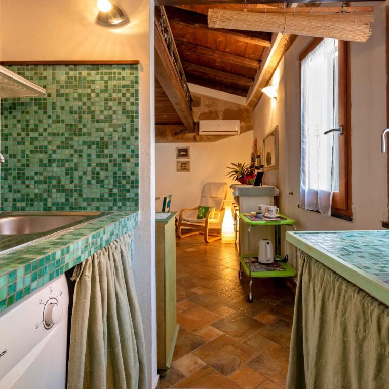 Alghero Old Town Gem - Topaz - Appartamento con doccia - 2