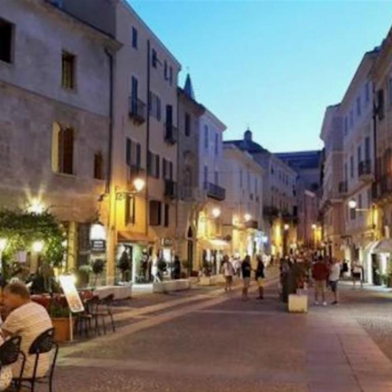 Alghero Old Town Gem - Topaz - Appartamento con doccia - 23