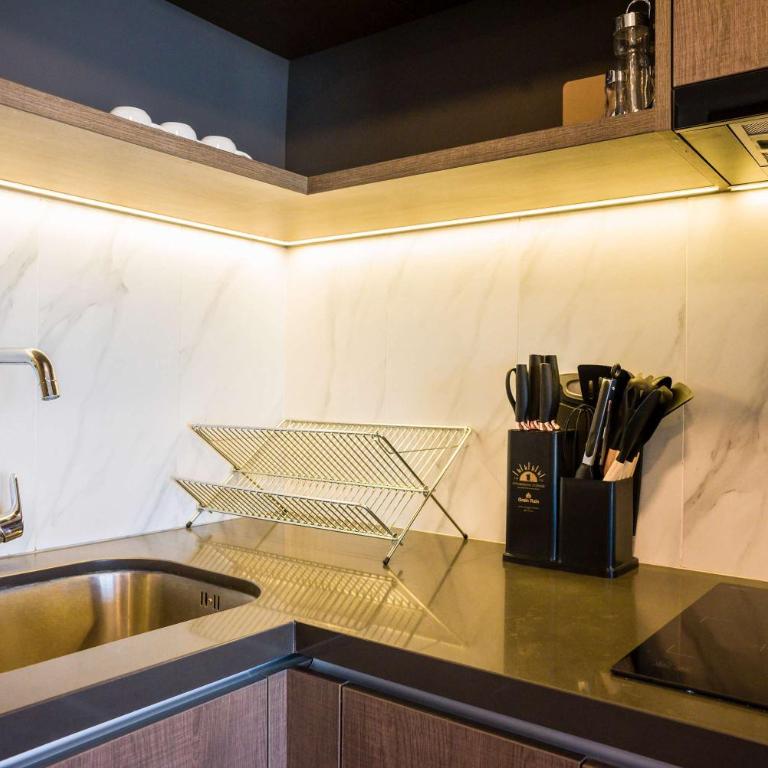 Prime 2BR Oasis in the Heart of Las Condes - Apartamento - 2