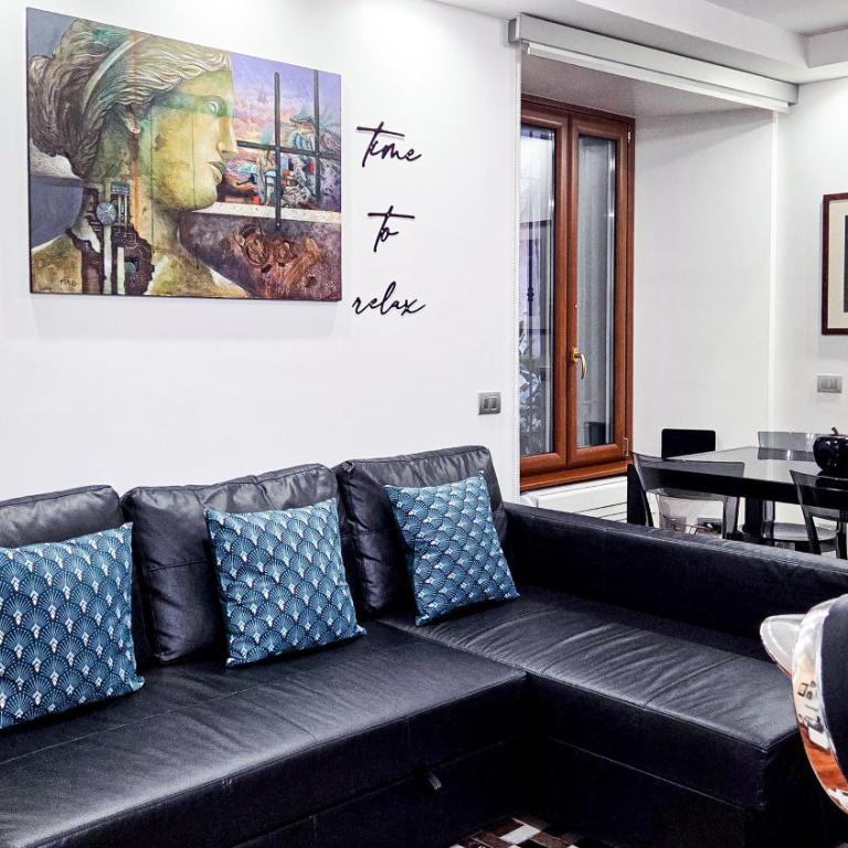 Colosseum Historic Apartment - 17th Century Building - Appartamento con 1 Camera da Letto - 17