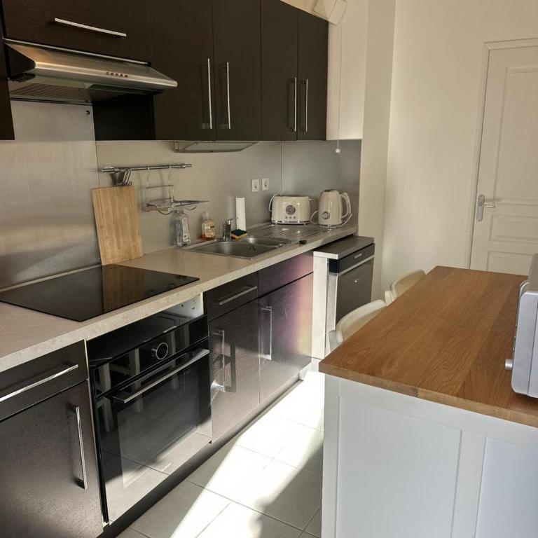 Bel appart 71m2 avec 2 terrasses Soleil à Vannes - Two-Bedroom Apartment - 7