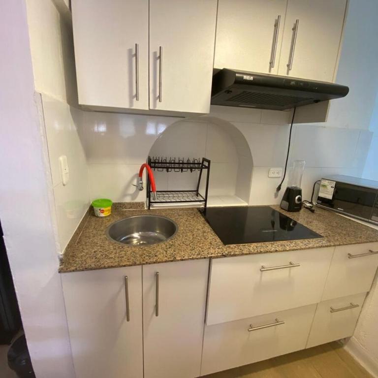 Nice mini suite, quiet and central - One-Bedroom Apartment - 12