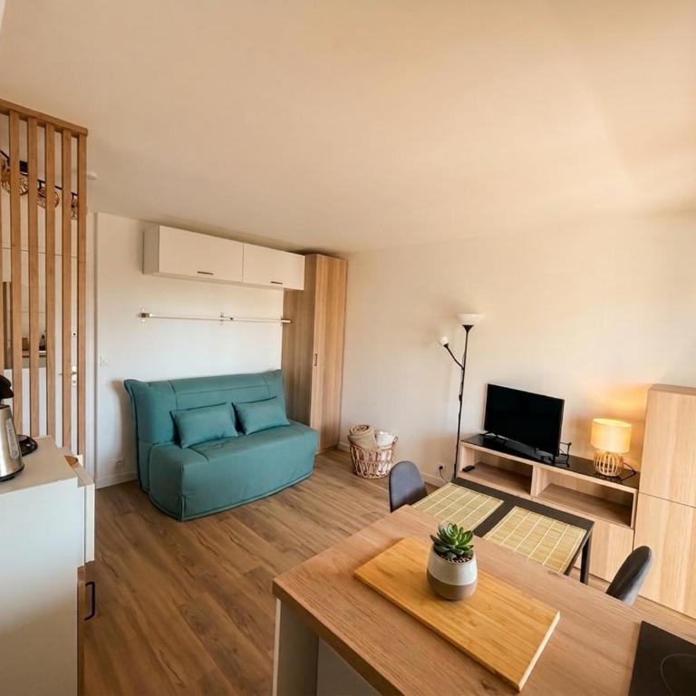 Studio climatisé, Terrasse, Parking privé, 10min à pied Port Fréjus - Appartamento con 1 Camera da Letto - 4