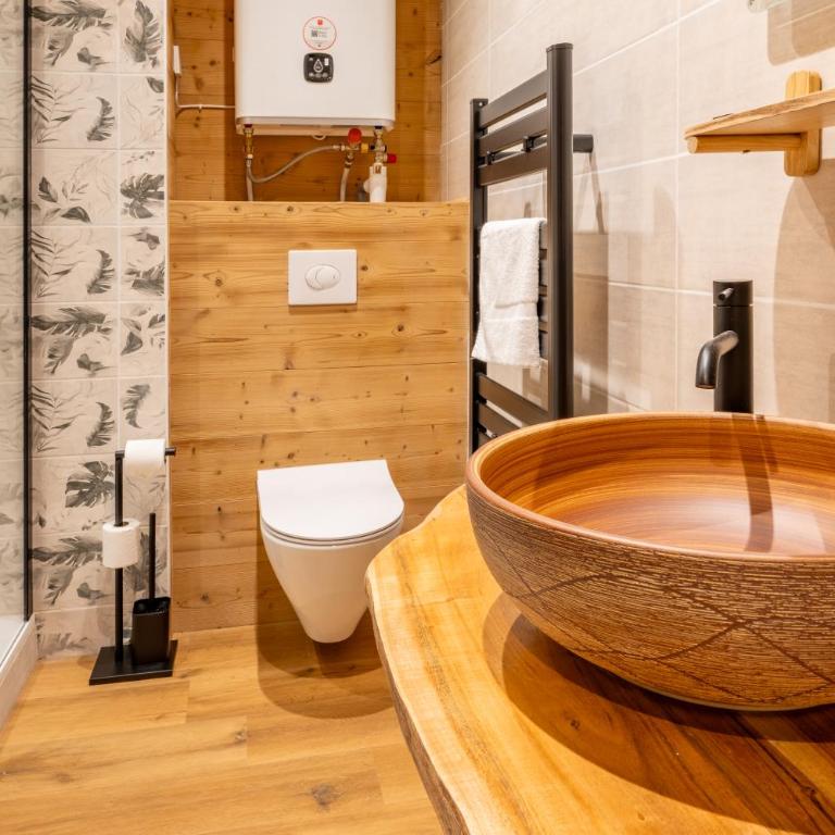 KasaLilou - La Suite Chalet Chic - Balcon - Studio mit Kingsize-Bett und Schlafsofa - 4