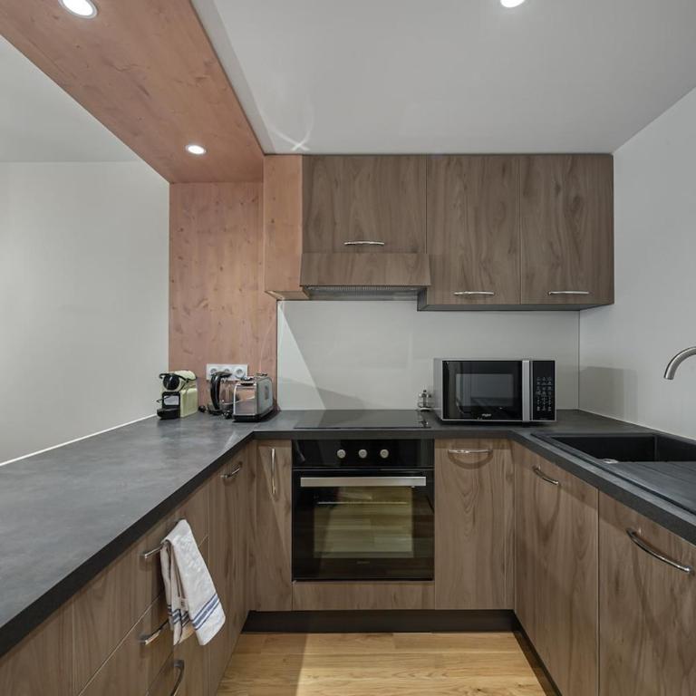 Courchevel 1850 - 3 Bedrooms, Balcony, Ski-in ski-out - Three-Bedroom Apartment - 10