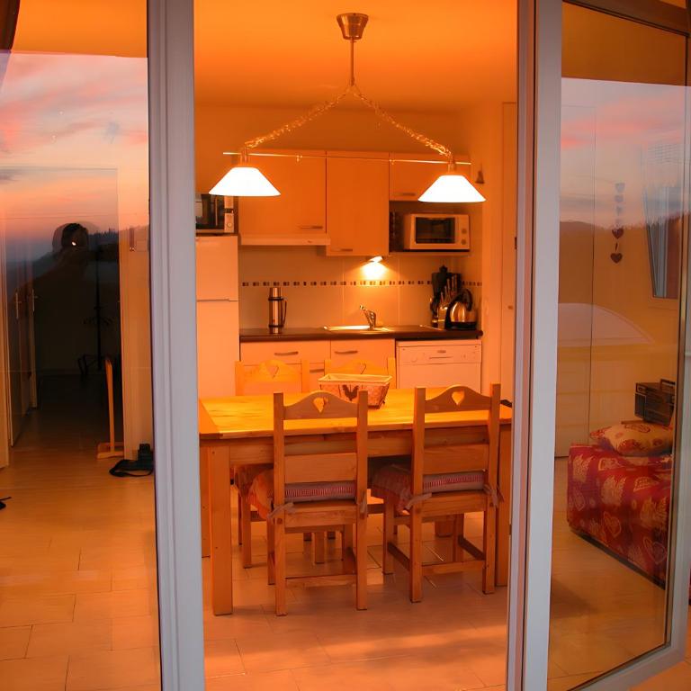 Les Coteaux Du Lac - Appartement 2 Chambres Deluxe avec Balcon - 4