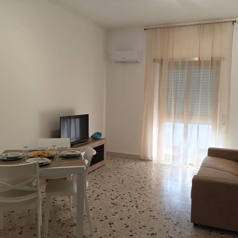 Aurarooms18 - Appartamento con 2 Camere da Letto - 3
