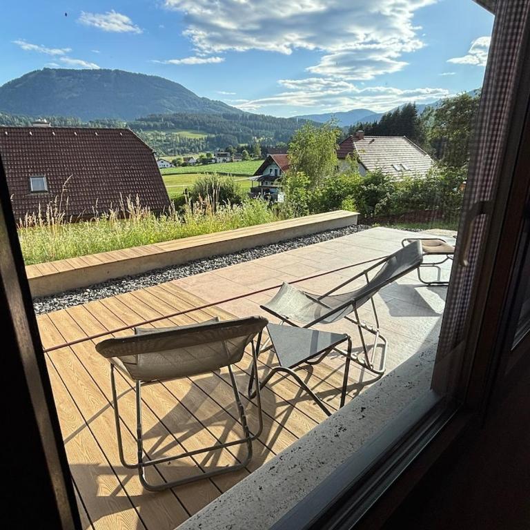 Idyllische Urlaubswohnung - Hausetage - mit Garten und Terrasse - Apartment mit 3 Schlafzimmern - 1