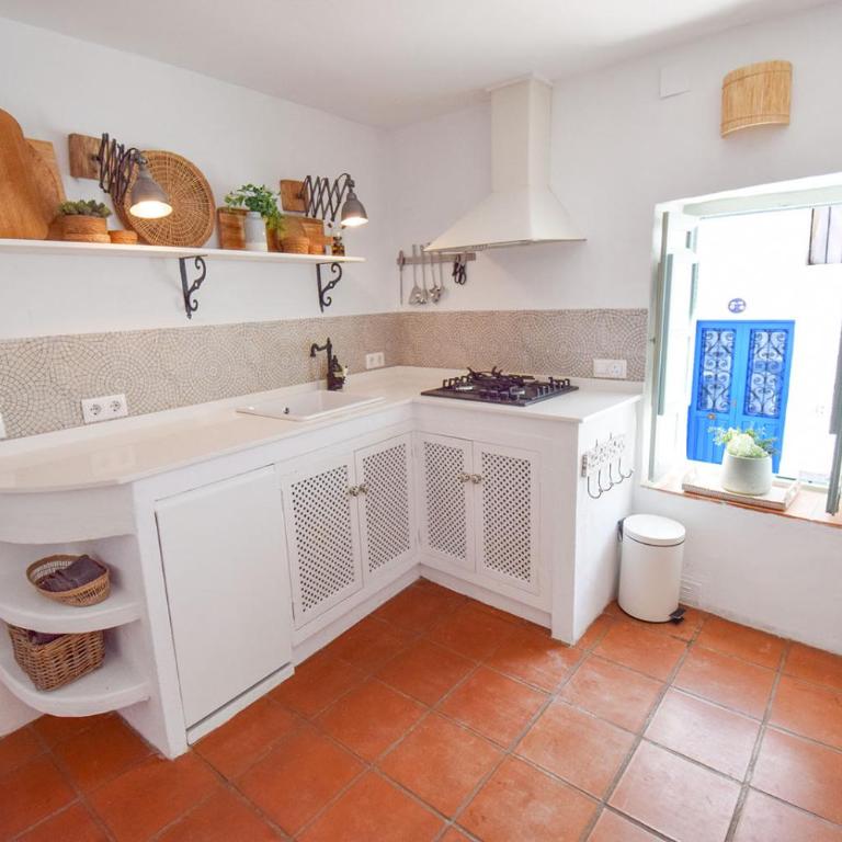 Calle Alta 37, Frigiliana Luxury 3 bedroom center Townhouse with large terrace and sea views HansOnHoliday Rentals - Casa de 3 dormitorios - 21