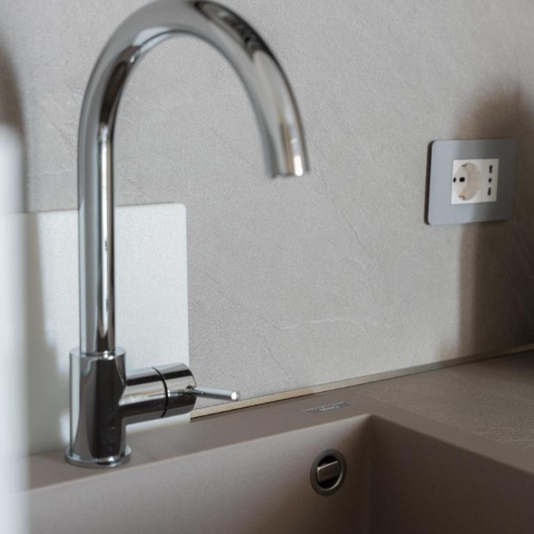 Residence La Scogliera - Appartamento Deluxe con 1 Camera da Letto e Vista Città - 11
