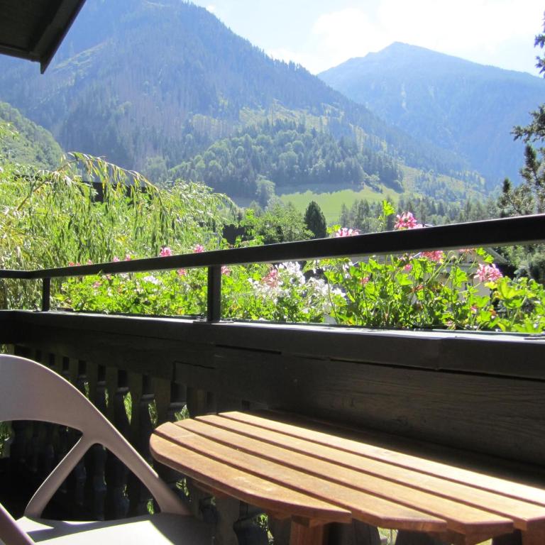 Gasthof Fair - Dreibettzimmer mit Bergblick - 1