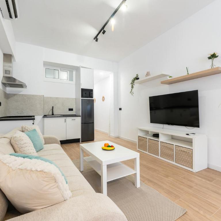 CT 411 - Faro's Fuengirola City Experience for 4 - Appartamento con 2 Camere da Letto - 24