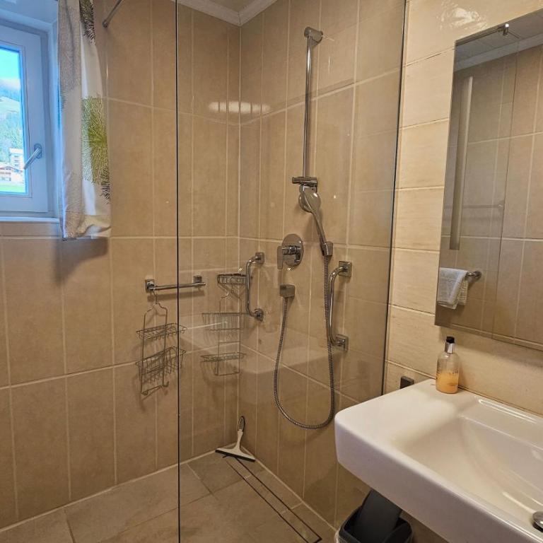 Haus Therese - Apartment mit 2 Schlafzimmern und Bergblick - 17