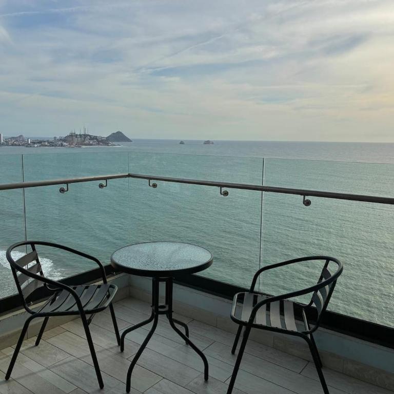 Vista al Mar desde el piso 20, Moderno Con Alberca - Apartamento - 5