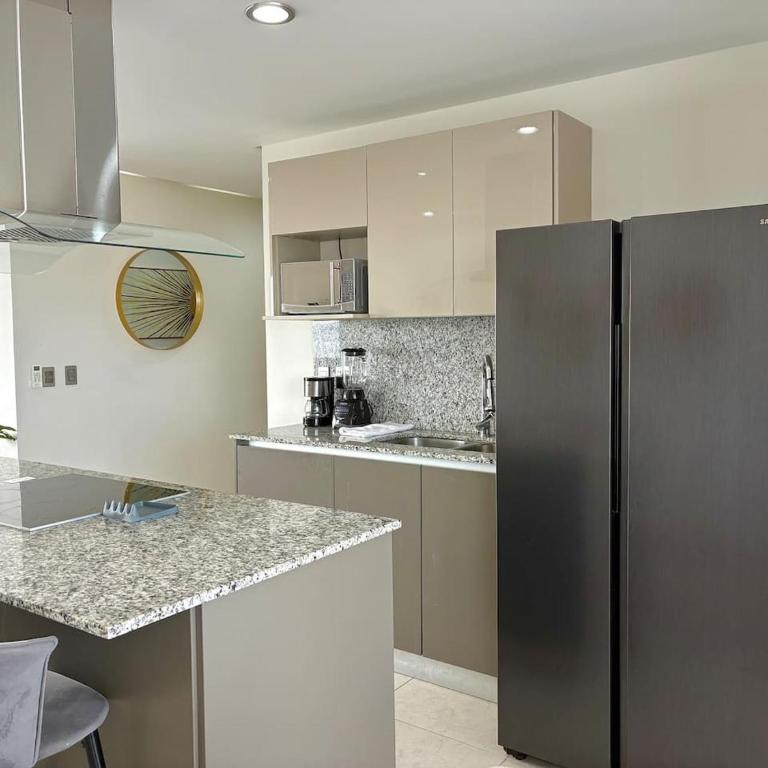 Vista al Mar desde el piso 20, Moderno Con Alberca - Apartamento - 38